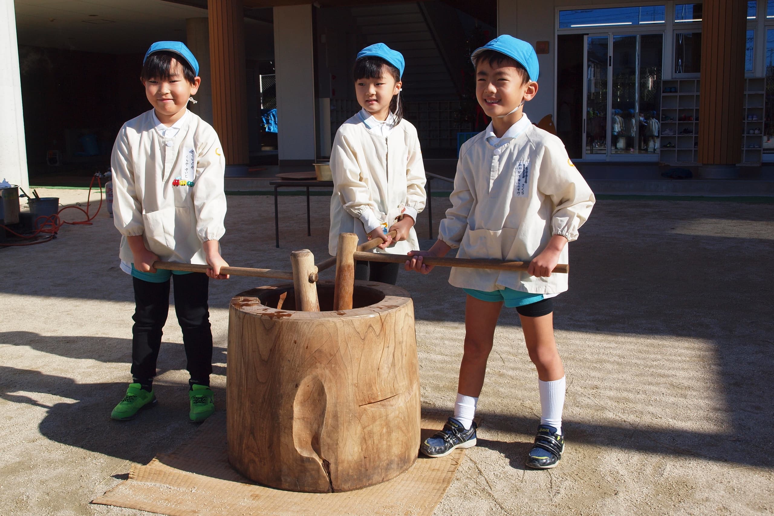 10_pc156493.jpg